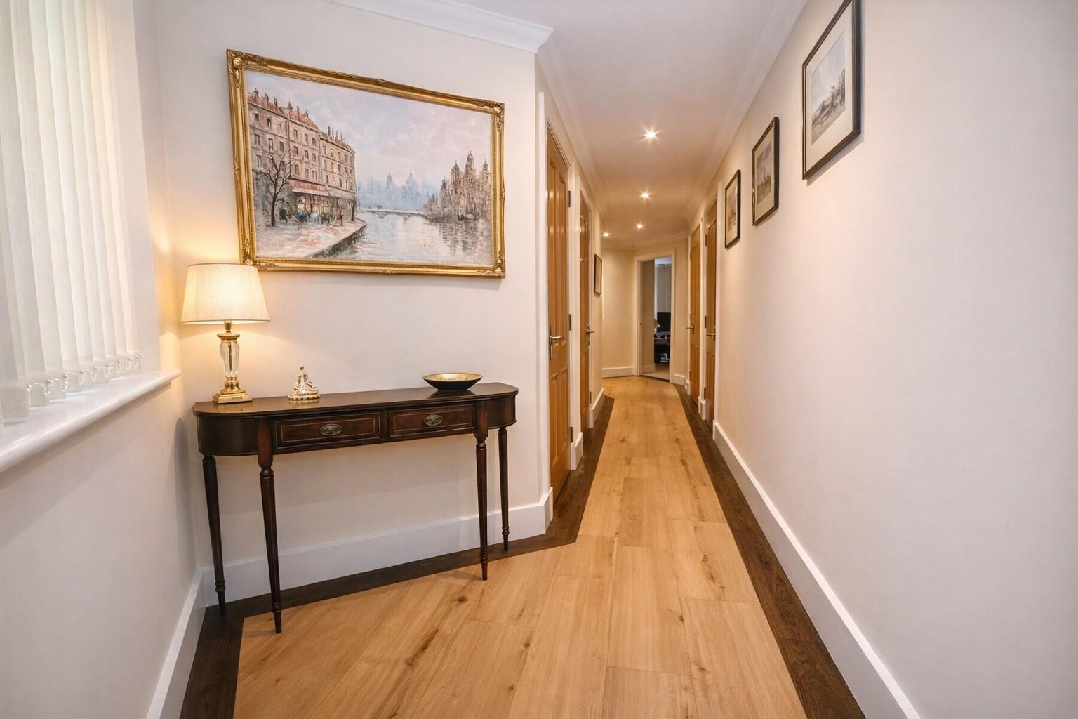 2 Bedroom Apartment. Grand Parade in Eastbourne,  12